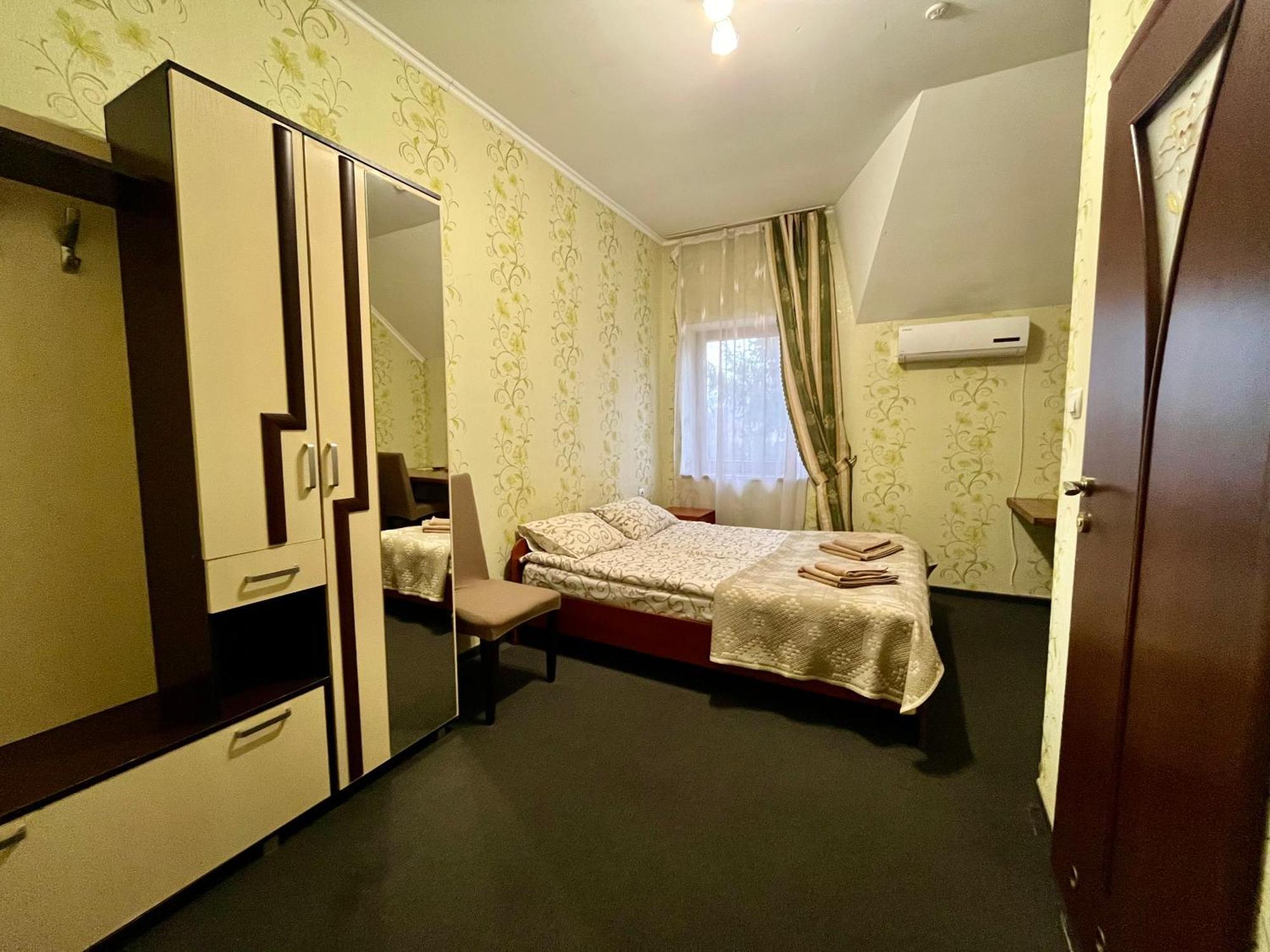 Domino Hotel Берегово Екстериор снимка