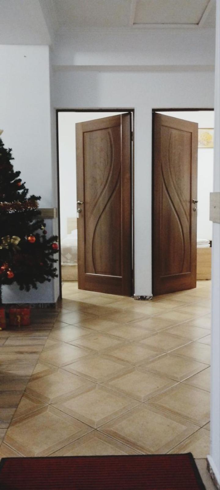 Domino Hotel Берегово Екстериор снимка