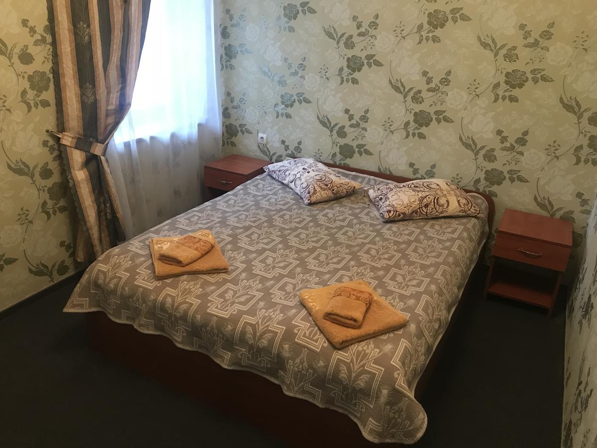 Domino Hotel Берегово Екстериор снимка